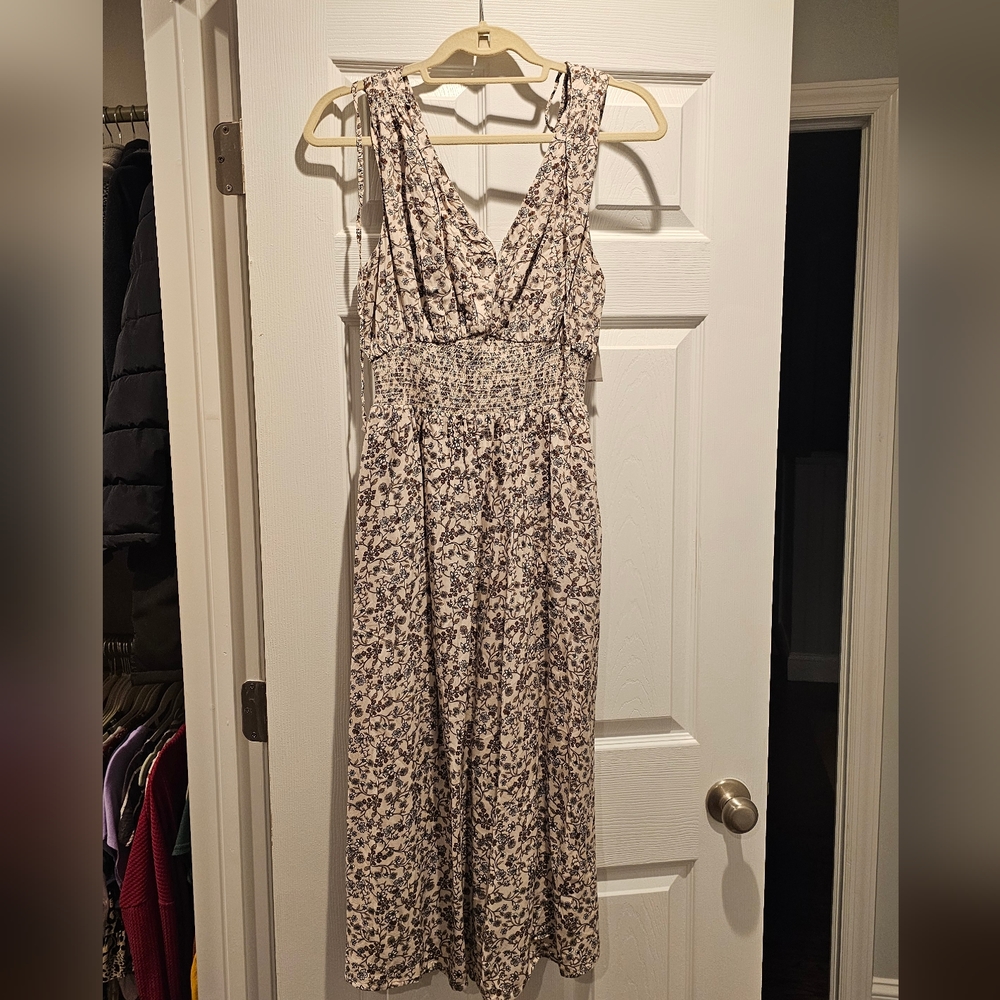 Brown tan paisley dress